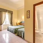 Hotell Contilia 3*